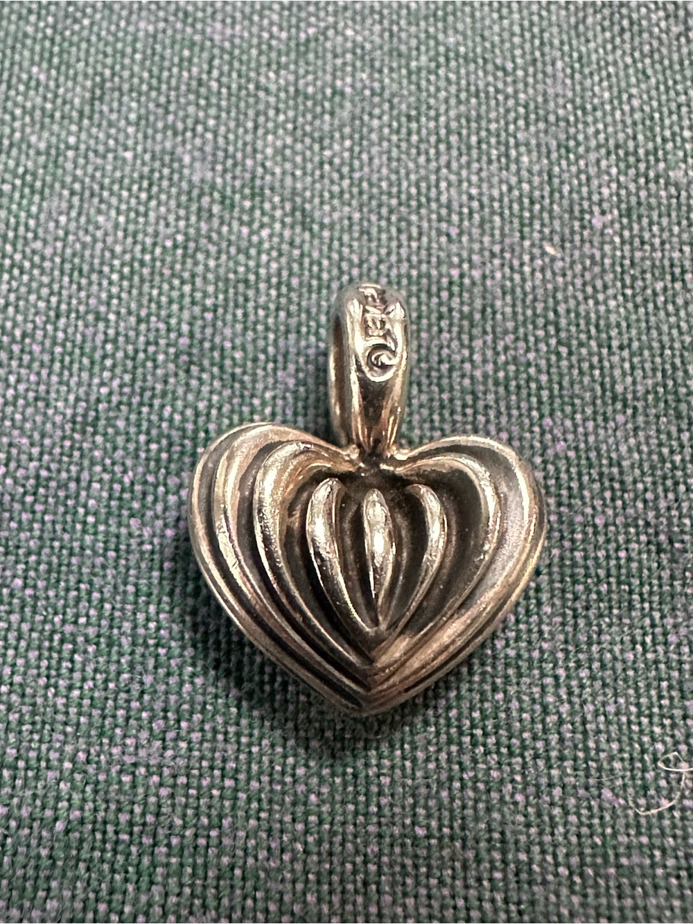 Lagos Caviar Sterling Silver Ribbed Heart Pendant-FANTASTIC